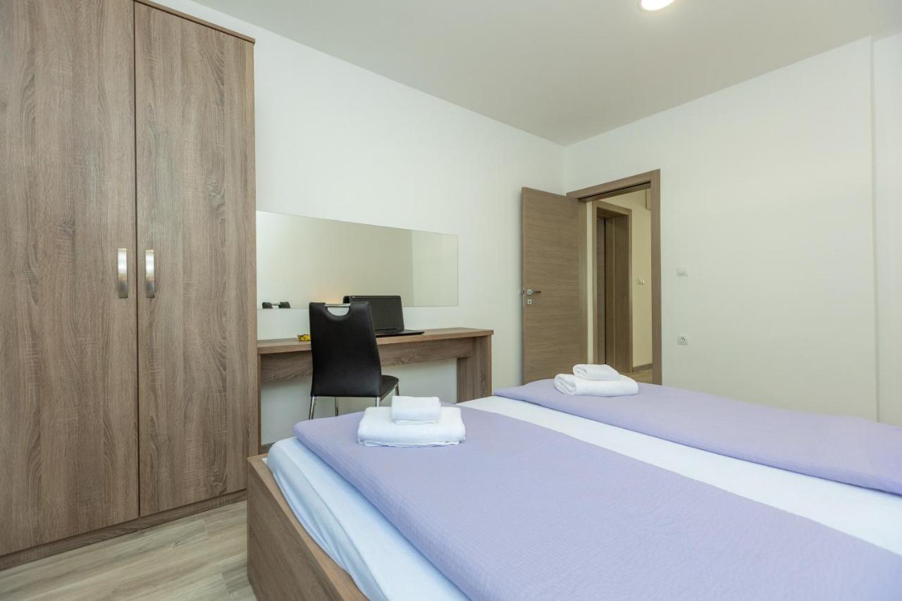 Apartments Maris Светі Филип-і-Яков Екстер'єр фото